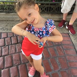 Meet your Posher, Tania